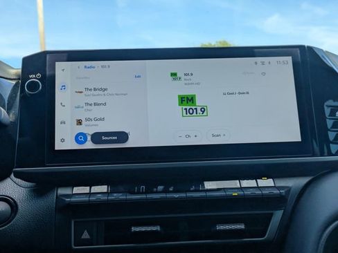 Used 2025 Toyota Camry XSE image 17