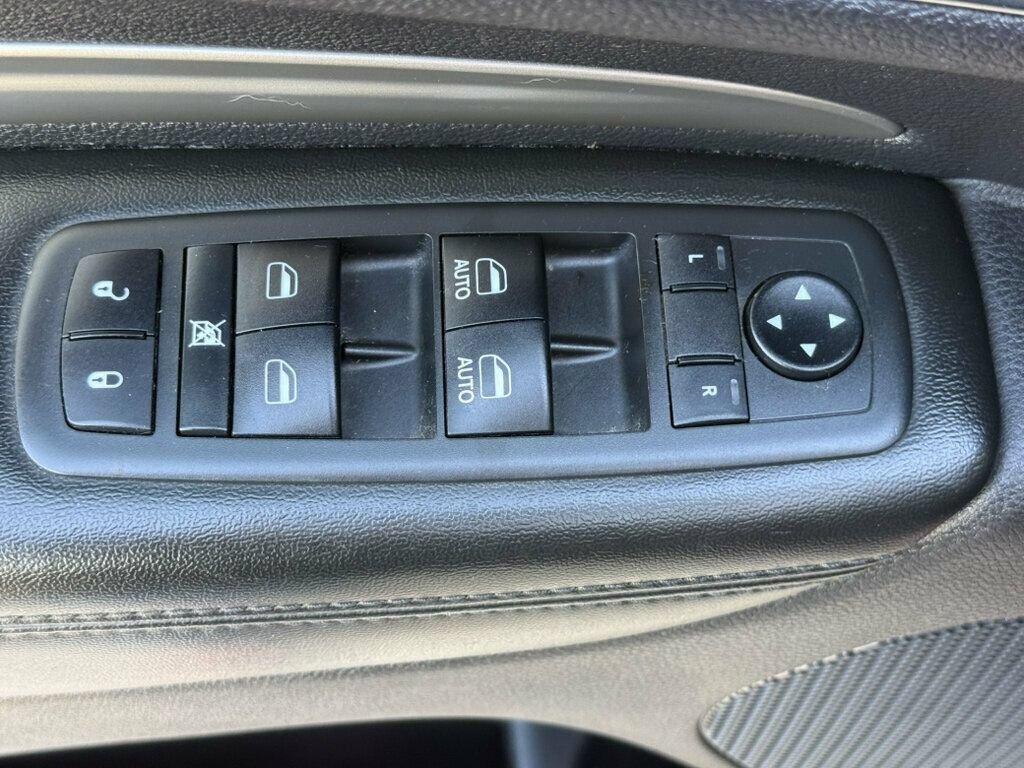 Used 2018 Dodge Durango SXT w/ Quick Order Package 2BB AWD/4WD image 13