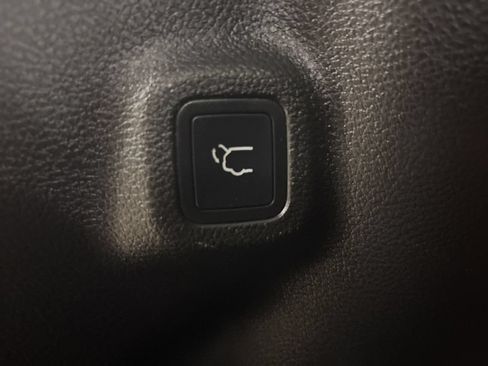 Used 2022 Jeep Compass Latitude w/ Convenience Group AWD/4WD image 23