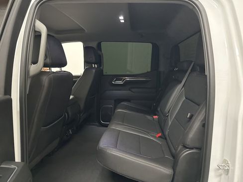 Used 2024 GMC Sierra 1500 SLE image 49