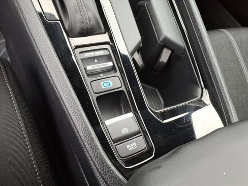 Used 2024 Honda Accord Sport image 19