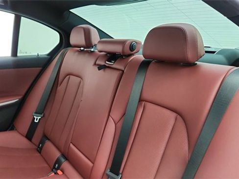 Used 2025 BMW M340i image 29