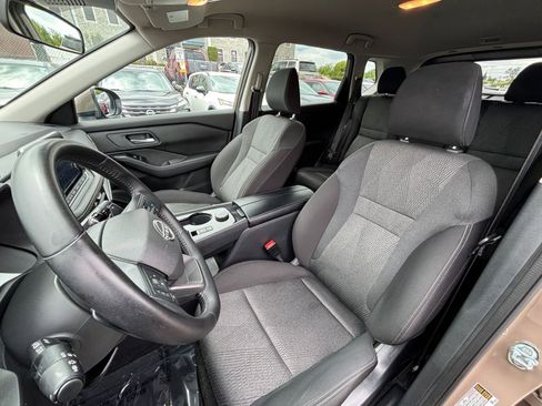 Used 2025 Nissan Rogue SV AWD/4WD image 38
