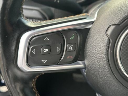 Used 2020 Jeep Wrangler Unlimited Sahara image 29