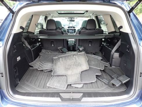 Used 2022 Subaru Ascent Limited w/ Technology Package AWD/4WD image 6