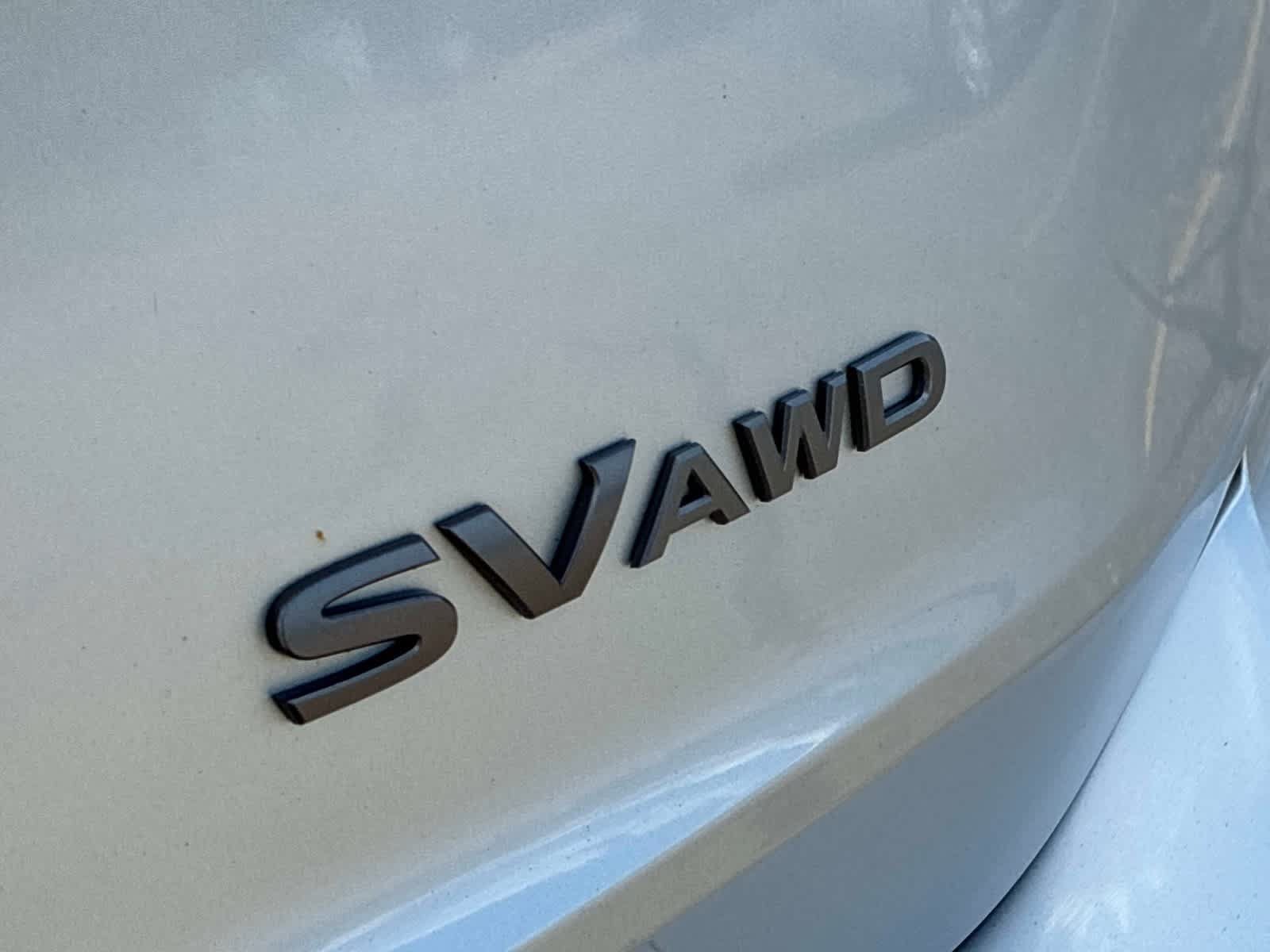 Used 2024 Nissan Rogue SV AWD/4WD image 16