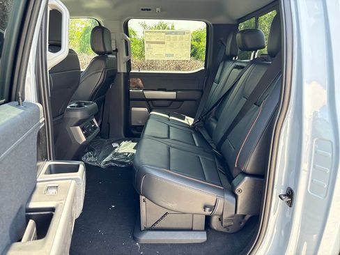 New 2026 Ford F250 Lariat w/ Black Appearance Package AWD/4WD image 30