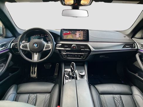 Used 2023 BMW M550i xDrive w/ Dynamic Handling Package AWD/4WD image 24
