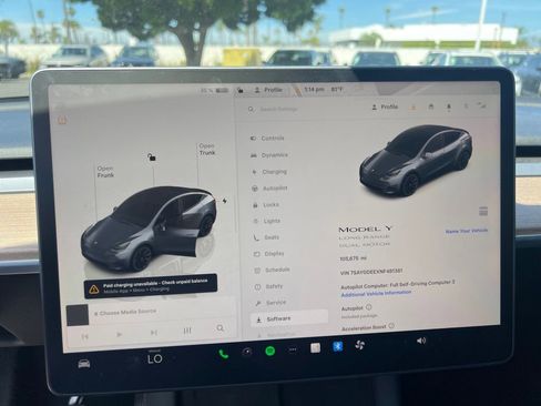 Used 2022 Tesla Model Y Long Range image 11