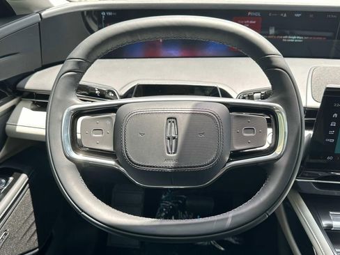 New 2025 Lincoln Nautilus Premier w/ Equipment Group 102A image 24