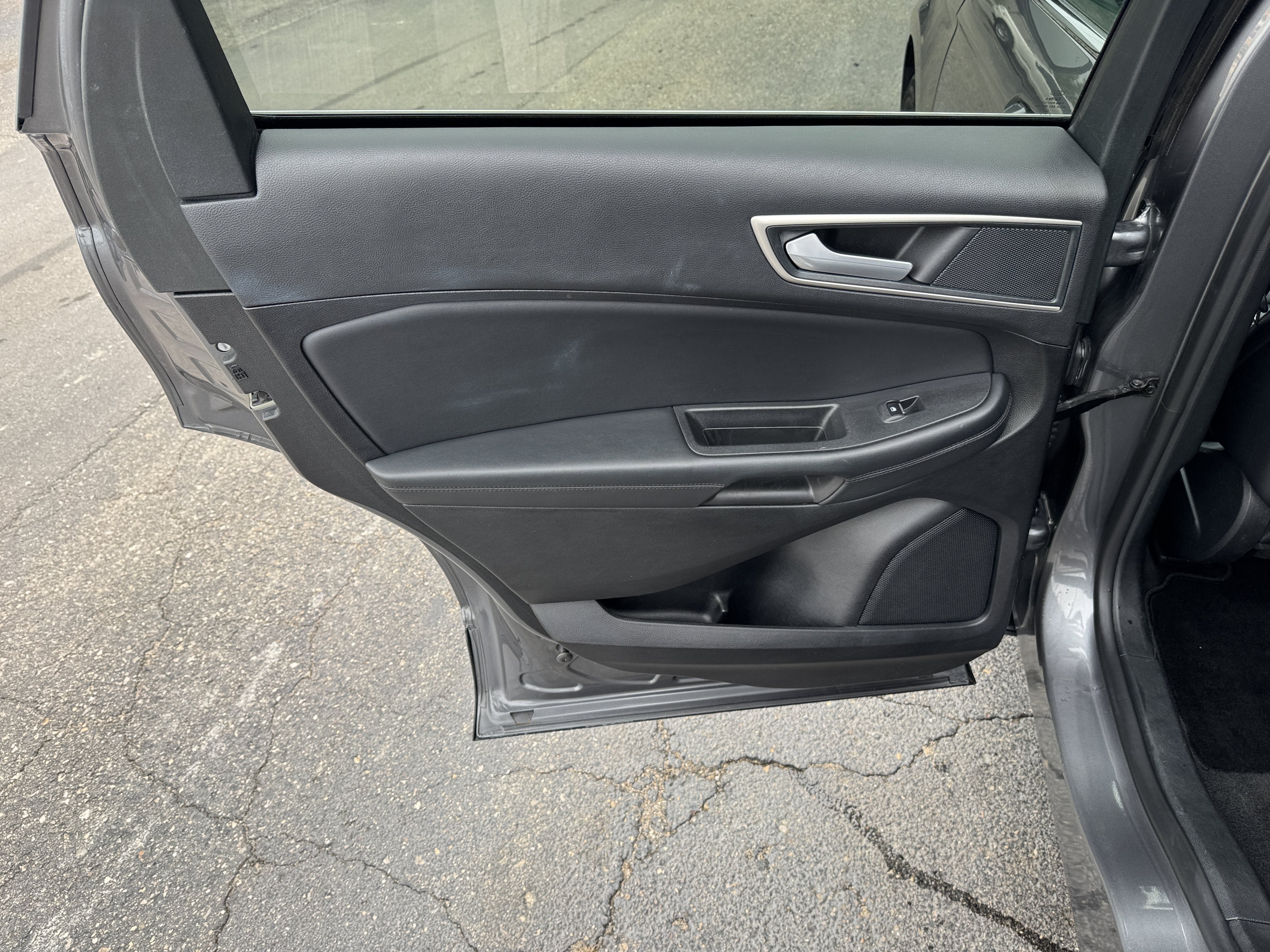 Used 2024 Ford Edge SEL AWD/4WD image 26