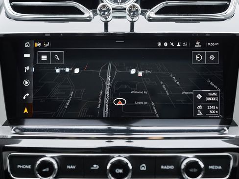 Used 2023 Bentley Bentayga Extended Wheelbase image 72