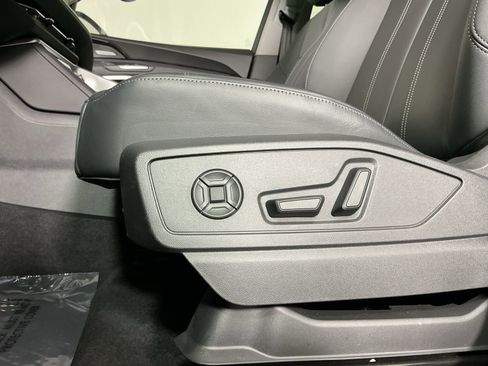 Used 2025 Audi Q5 Premium Plus w/ Premium Plus AWD/4WD image 16