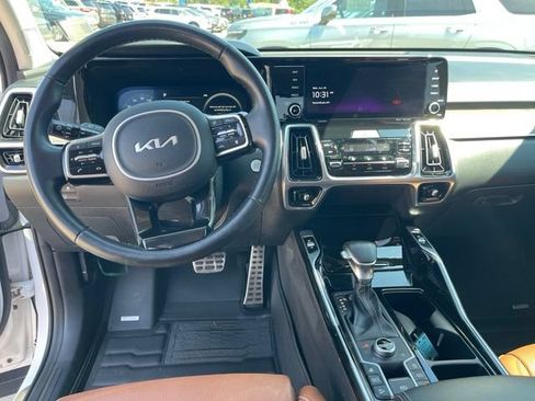 Used 2022 Kia Sorento SX Prestige w/ Rust Color Package AWD/4WD image 13