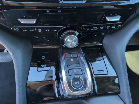 Used 2024 Acura MDX SH-AWD w/ Technology Package image 25