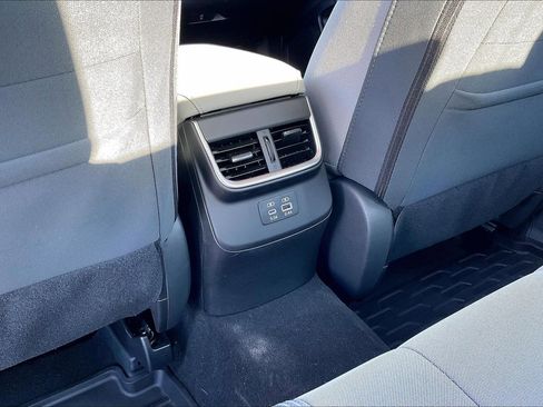 Used 2025 Subaru Legacy Premium image 23