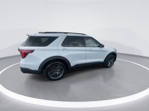 New 2026 Ford Explorer ST-Line AWD/4WD image 9