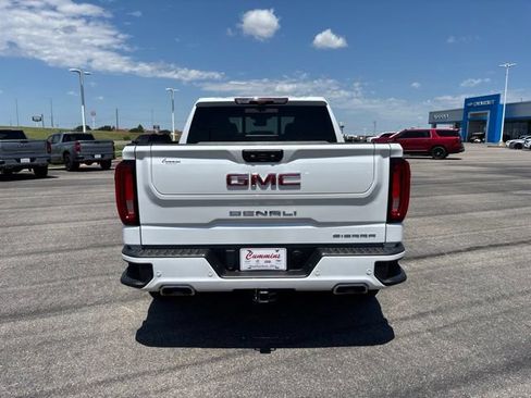 Used 2023 GMC Sierra 1500 Denali w/ Technology Package AWD/4WD image 6