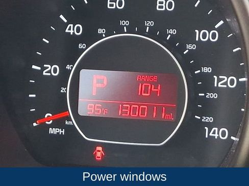 Used 2015 Kia Soul ! w/ Sun & Sound Package FWD image 6