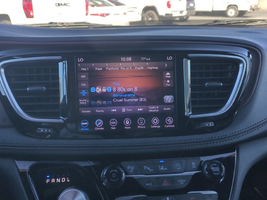 Used 2020 Chrysler Pacifica Limited FWD image 24