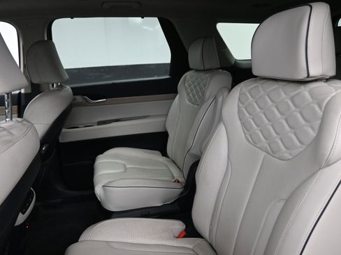 Used 2021 Hyundai Palisade Limited image 17
