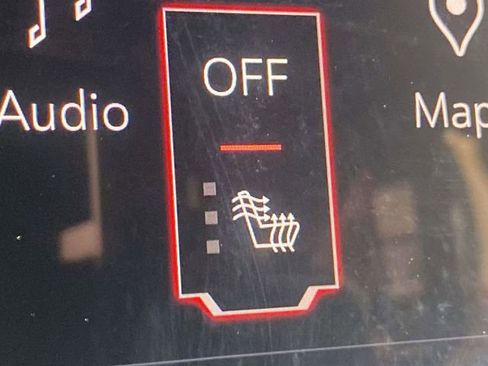 Used 2025 GMC Acadia Elevation image 31