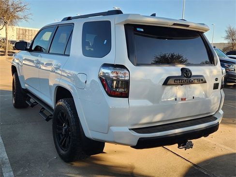 Used 2018 Toyota 4Runner TRD Off-Road image 6