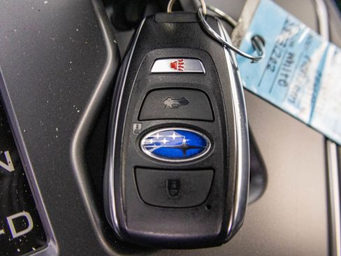 Used 2025 Subaru Crosstrek 2.0i Premium image 24