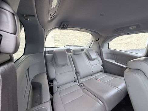 Used 2014 Honda Odyssey EX-L image 13