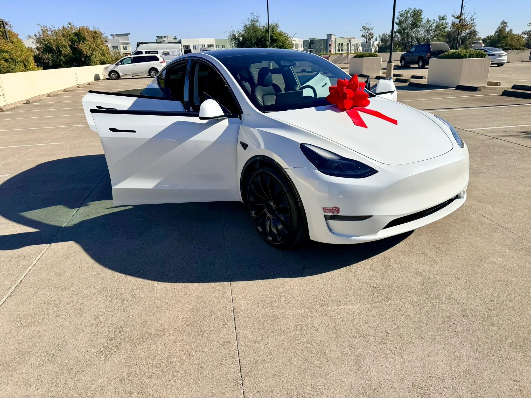 Used 2024 Tesla Model Y Performance AWD/4WD image 61