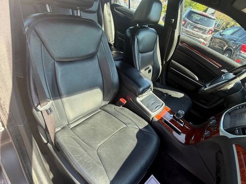 Used 2014 Chrysler 300 RWD image 28