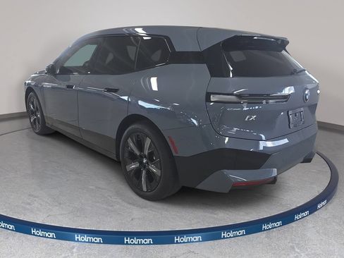 Used 2025 BMW iX xDrive50 AWD/4WD image 8