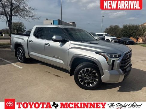 Used 2023 Toyota Tundra Limited image 1
