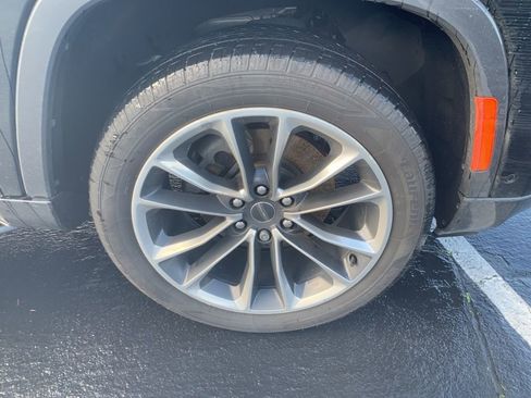 Used 2022 Jeep Wagoneer Series II w/ Premium Group I image 7