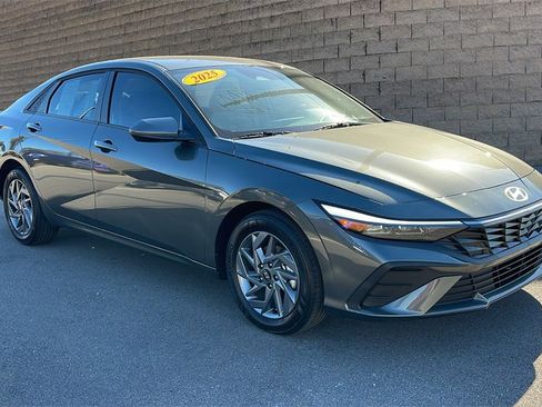 Certified 2025 Hyundai Elantra Blue image 1