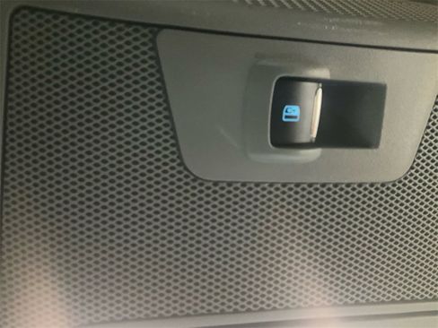 Used 2017 Ford F150 XLT w/ Equipment Group 302A Luxury image 18