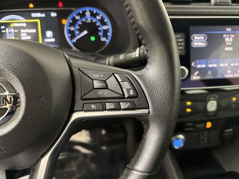 Used 2020 Nissan Leaf SV Plus image 12