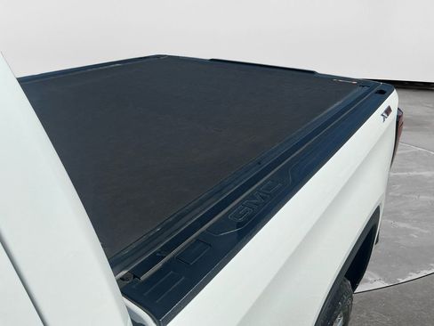 Used 2023 GMC Sierra 1500 SLT w/ SLT Premium Package image 17