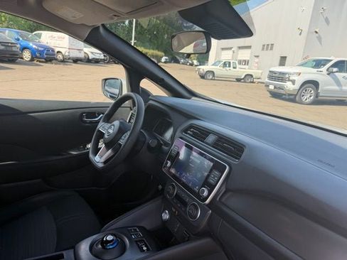 Used 2023 Nissan Leaf S FWD image 18