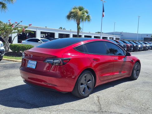 Used 2023 Tesla Model 3 Standard Range RWD image 2