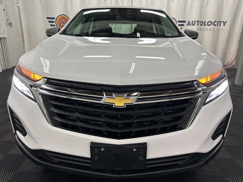 Used 2022 Chevrolet Equinox LS image 3