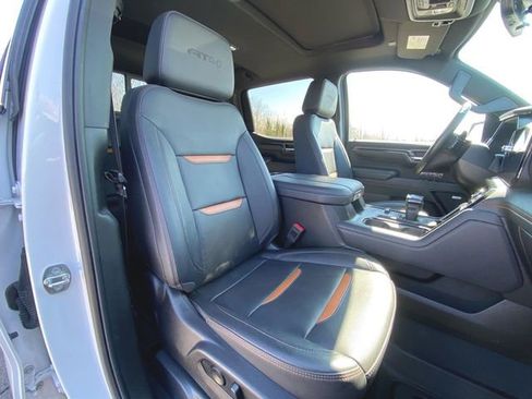 Used 2024 GMC Sierra 1500 AT4 w/ Technology Package AWD/4WD image 28