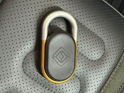 Used 2022 Rivian R1T Launch Edition image 39