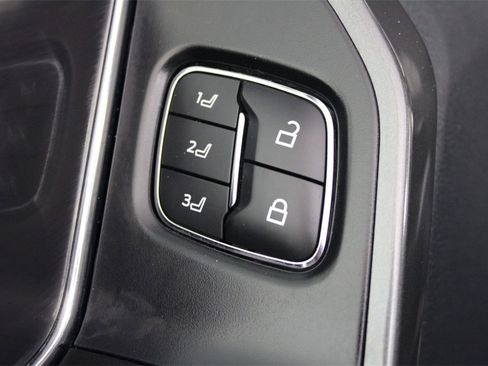 Used 2023 Ford F150 Lariat w/ Equipment Group 502A High image 17