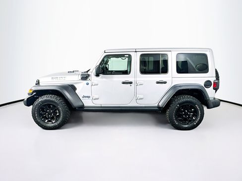 Used 2023 Jeep Wrangler Unlimited w/ 8.4" Radio Group AWD/4WD image 4