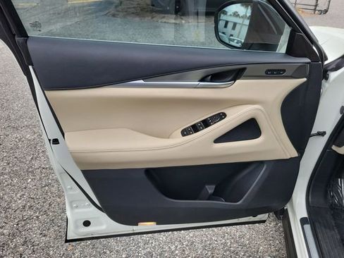 Used 2023 INFINITI QX60 Luxe image 10