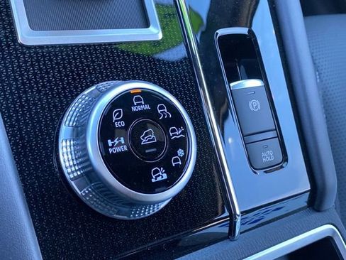 New 2025 Mitsubishi Outlander SEL Black Edition image 19