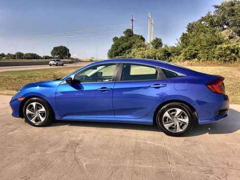 Used 2019 Honda Civic LX image 4