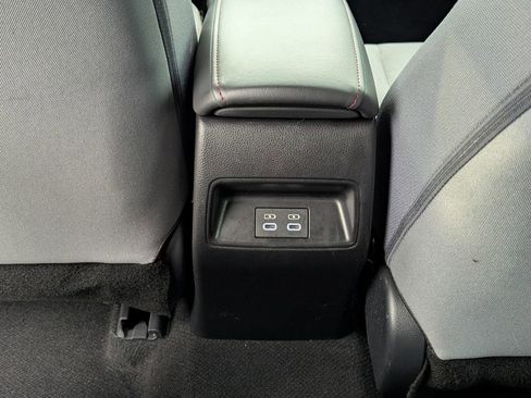 Used 2025 Toyota Corolla SE w/ Convenience Package FWD image 16
