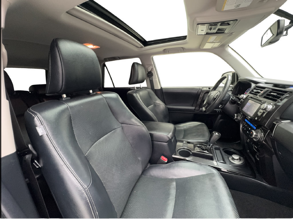 Used 2019 Toyota 4Runner Limited AWD/4WD image 33